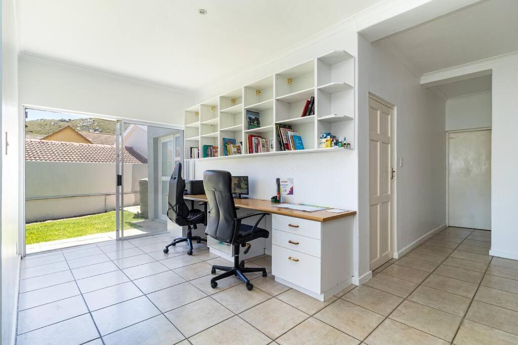 Holiday home Spacious Retreat, Camps Bay *